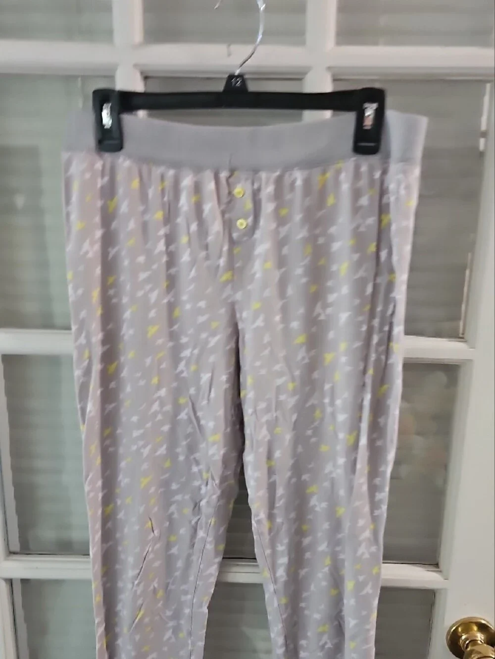 ❤️ Light Gray Bird-Print Lounge Pants with Yellow Accents. Sz Large